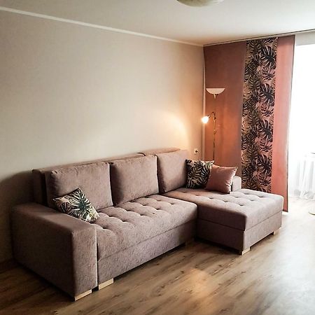 B-Est Lillekuela Apartment Tallinn Buitenkant foto