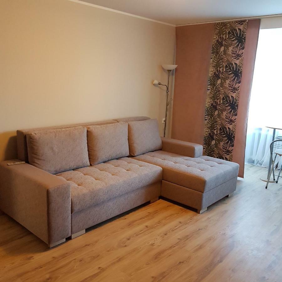B-Est Lillekuela Apartment Tallinn Buitenkant foto