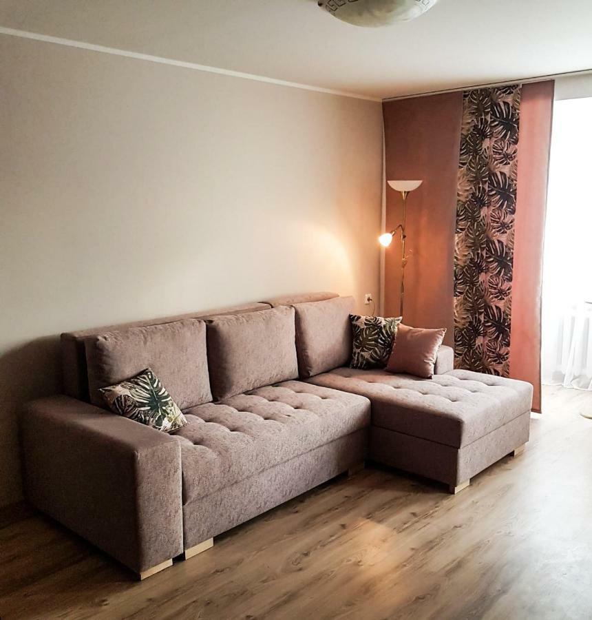 B-Est Lillekuela Apartment Tallinn Buitenkant foto